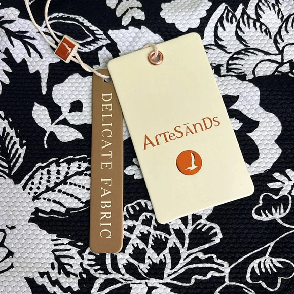 Artesands black white floral Cantata Forte Monet Mid rise bikini bottoms, 20+ - Picture 3 of 13